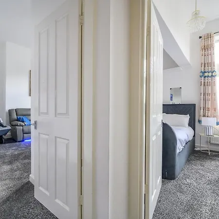 12gh - For Your Relaxed & Cosy Apartment Leeds (West Yorkshire)